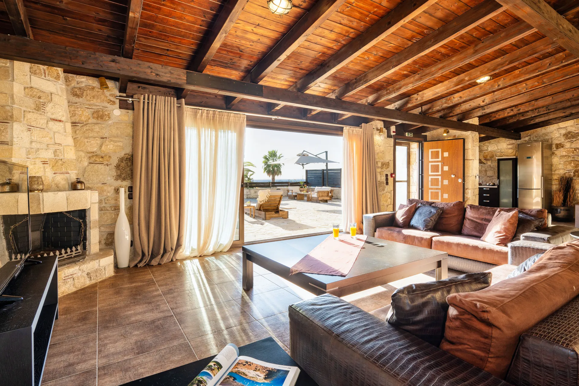 Tiara Holidays - Palmrise Luxury Villas - Thea Villa - living room